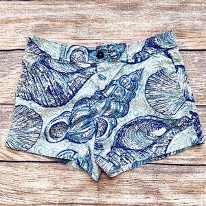 Lilly Pulitzer Blue White Seashell Fish Print Shorts Ladies Sz 6